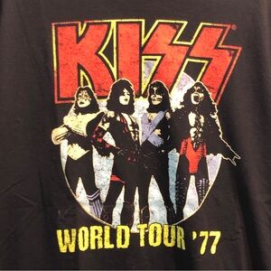Kiss world tour ‘77 black t-shirt men’s size medium